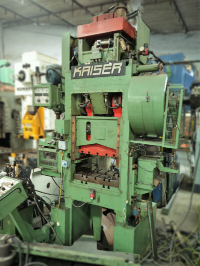 KAISER JAPAN MODEL: V40-WH - Image 4