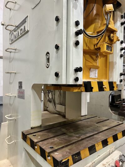 AMADA JAPAN MODEL:TP-200 - Image 3