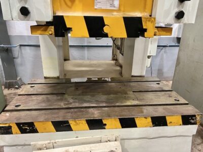 AMADA JAPAN MODEL:TP-200 - Image 6