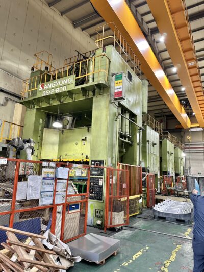SSANGYONG - (SIMPAC) KOREA PRESS LINE WITH ROBOTS - Image 1
