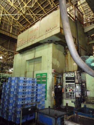 KOMATSU JAPAN MODEL: E2F-400 - Image 12