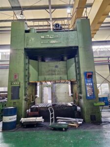 1900 WOOJIN KOREA MODEL WGL - 600 P4M-1